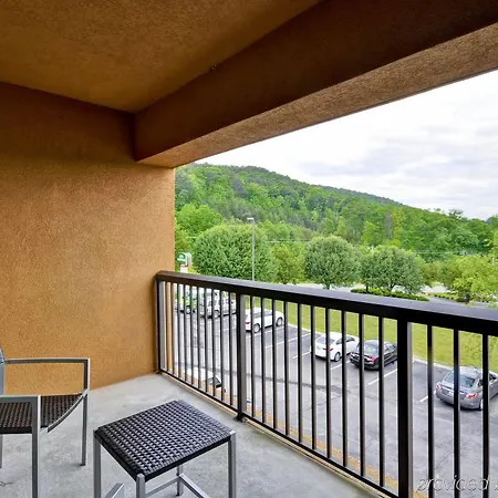 Courtyard By Marriott Dalton Hotel Exterior foto